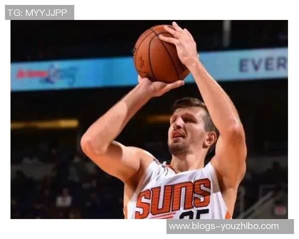 快船与灰熊马丁对决精彩纷呈球迷期待激烈比赛瞬间