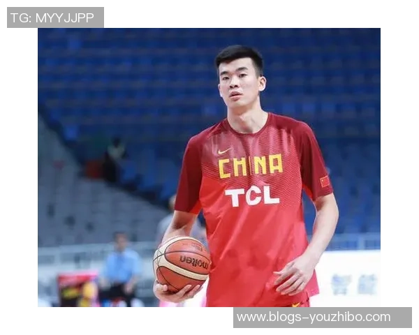 李慕豪：从篮球新星到职业生涯巅峰的成长之路与奋斗历程